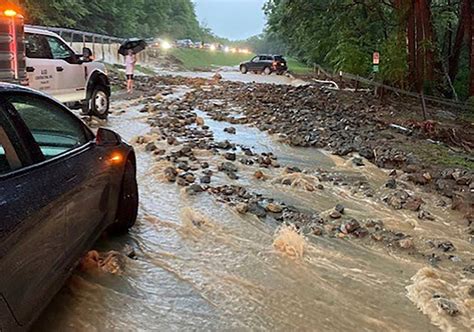 Extreme flooding kills at least 1 in Upstate NY, overwhelms roads - syracuse.com