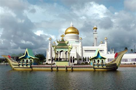 Brunei Darussalam - Nomads Travel Guide