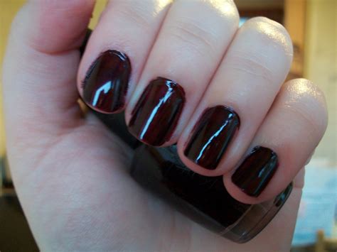 Maz Makeup: OPI Black Cherry Chutney - Review & Swatch