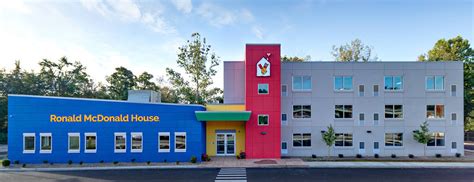 Serve A Meal In The Ronald McDonald House Inside Children's Memorial ...