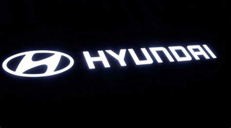 Hyundai recalls 239,00 vehicles over exploding seat belts | Gephardt Daily