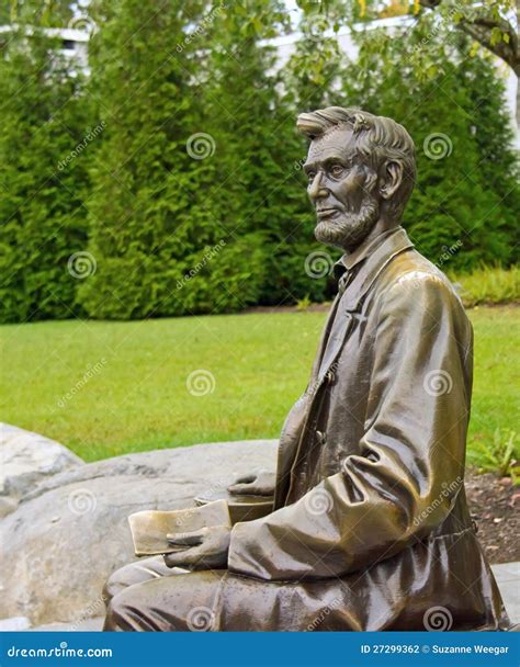 Statue of Abraham Lincoln in Gettysburg Stock Photo - Image of statue ...