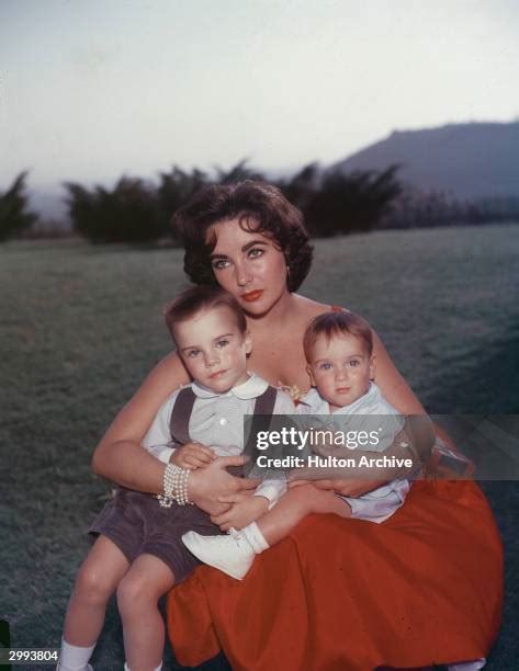 39 Michael Howard Wilding Hijo De Elizabeth Taylor Stock Photos, High ...