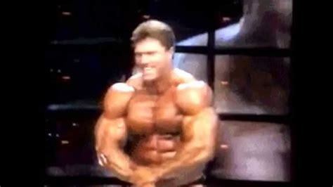 Vince McMahon loves bodybuilders - YouTube