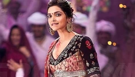 Deepika Padukone Height, Age, Husband, Boyfriend, Family, & Biography