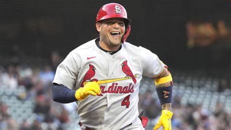 When will Yadier Molina return to the St. Louis Cardinals?