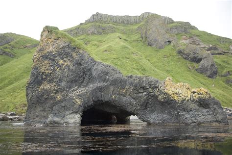 File:Akun Island basalt sea cave.jpg - Wikimedia Commons