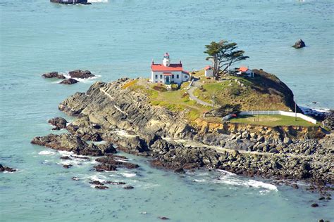 Battery Point (Crescent City) Light Lighthouse in Crescent City, CA ...