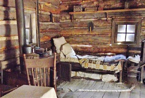 Inside Old Log Cabins - Bing Images | Cabin interior, Cabin interiors ...