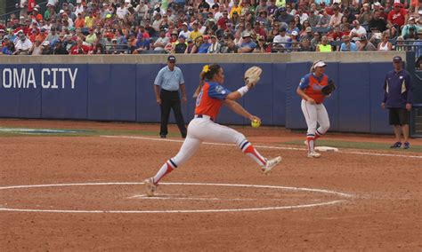 2017 Women’s College World Series Day 4 Recap - Fastpitch Softball News, College Softball, Club ...