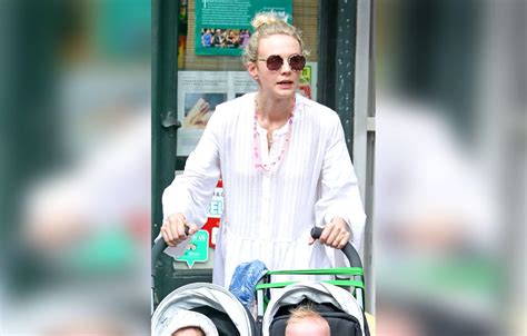 [PICS] Carey Mulligan Seen With Her Kids While Out And About In NYC