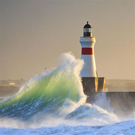 Lighthouse Fraserburgh Harbour, Aberdeenshire Scotland Beacon Tower, Aberdeenshire Scotland, | Fari