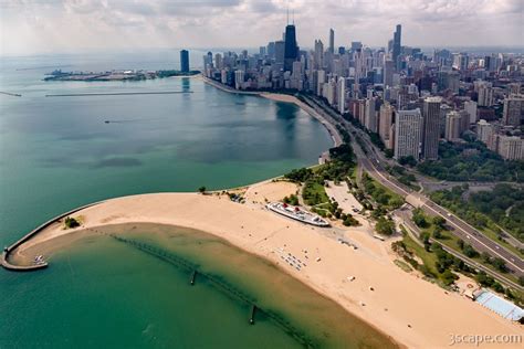 North Avenue Beach and Chicago Skyline | Chicago skyline, Chicago beach, Chicago travel