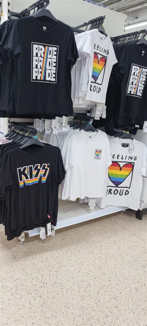 Tesco doing their part : r/lgbt