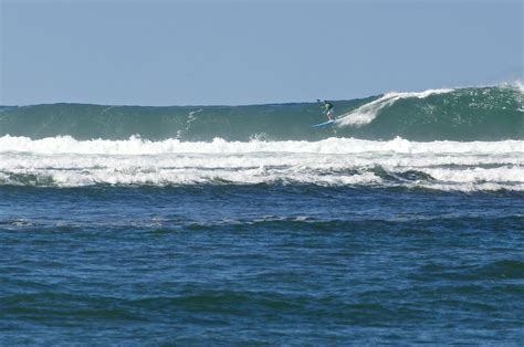 California Surf Session Report: A Sojourn to Kauai's North Shore - Hanalei