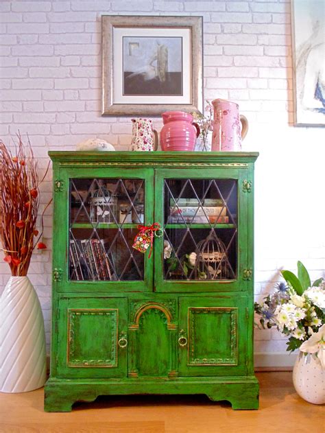 Annie Sloan Antibes Green Distressed & Dark Waxed. Gold Gilding Completes the Shabby… | Green ...