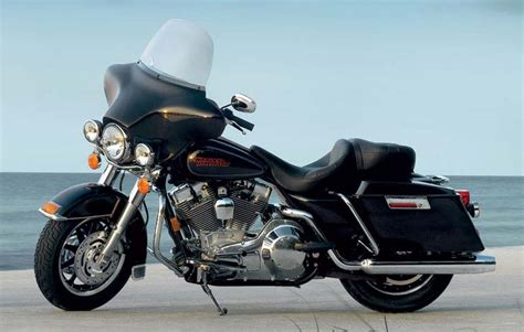 HARLEY-DAVIDSON Electra Glide Standard (2005-2006) Specs, Performance & Photos - autoevolution