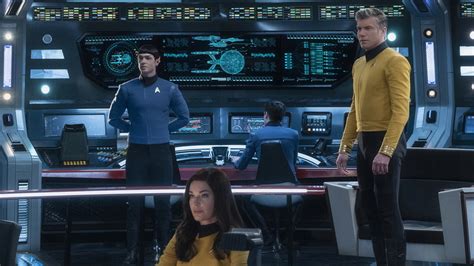 Why The Uniforms In The Star Trek: Discovery Season 4 Teaser Mean More Than You Think