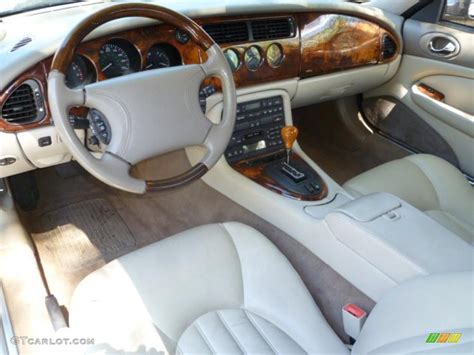 Ivory Interior 1998 Jaguar XK XK8 Convertible Photo #47639326 | GTCarLot.com