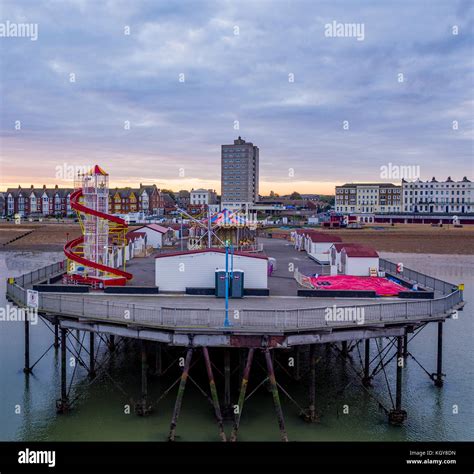 Herne bay pier, Herne bay, Kent, UK Stock Photo - Alamy