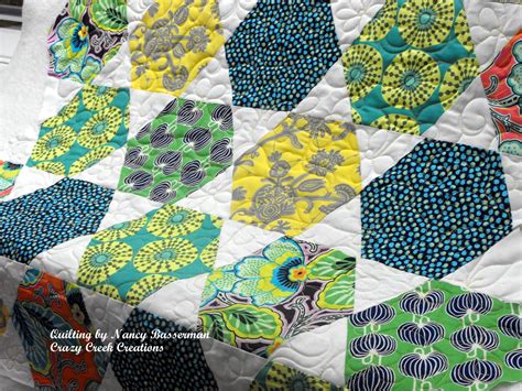 Crazy Creek Creations: Karen's Hexagon Baby Quilt