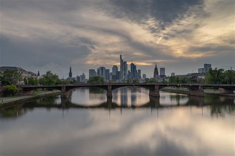 Frankfurt Skyline :: Behance