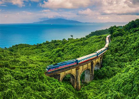 8 Vietnam Railway Routes With Scenic Views To See The Country By Train ...