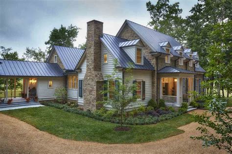 Image result for modern farmhouse exterior paint colors | House ...