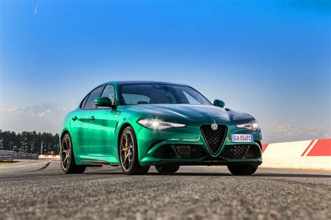 ALFA ROMEO Stelvio Quadrifoglio Specs & Photos - 2017, 2018, 2019, 2020, 2021, 2022, 2023, 2024 ...