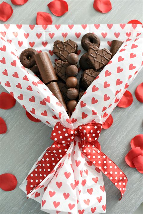 Valentine Chocolate Bouquet – Fun-Squared