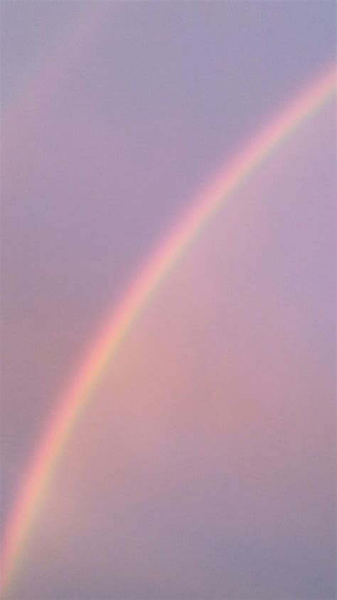 gambar langit pelangi - Paul Bond