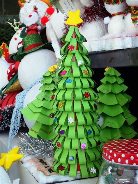 Paper Craft Christmas Tree Free Stock Photo - Public Domain Pictures