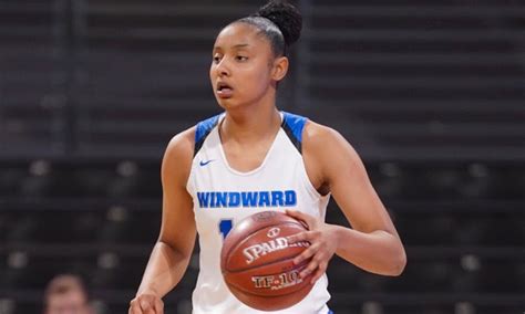 Windward Freshman Named Los Angeles Times’ Girls Basketball Player of the Year | News Details