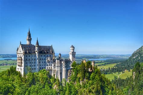 How To Get From Munich to Neuschwanstein Castle 3 Ways - WanderInGermany