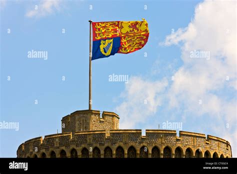 Windsor castle flag hi-res stock photography and images - Alamy