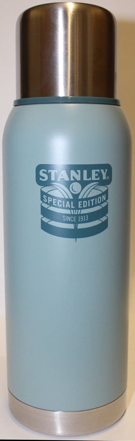 Amazon.com: Stanley Special Edition 1.1QT Vacuum Insulated Thermos, Green 10-01570-002: Kitchen ...