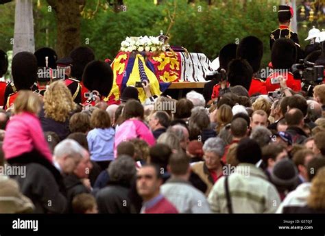 Queen MOther funeral Stock Photo - Alamy