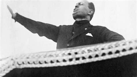 How did benito mussolini rise to power pargh response? - Dictators