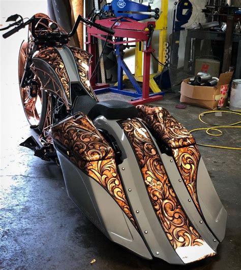 This paint job is nice. | Custom baggers, Custom motorcycle paint jobs, Custom bikes