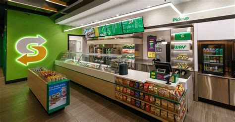 Subway unveils ‘Fresh Forward’ redesign | Nation's Restaurant News