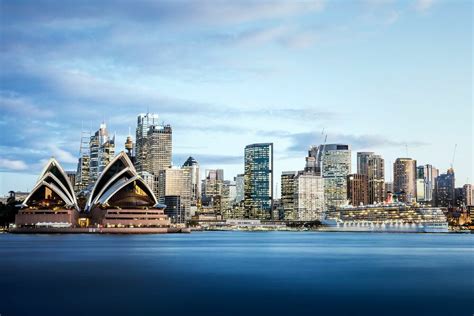 Sydney Skyline II, Sydney Opera House, Jörg Wanderer · Art photographs · YellowKorner