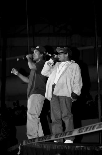 Ice Cube & Eazy-E on stage - Sonic Editions