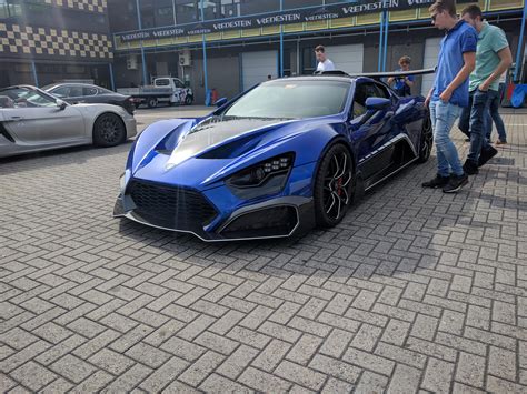 Zenvo tsr s : r/Autos