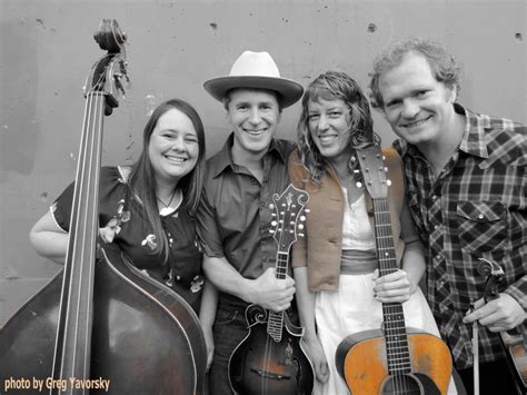 tbanjo: Foghorn Stringband - Bringing Oldtime Music To A Stage Near You!