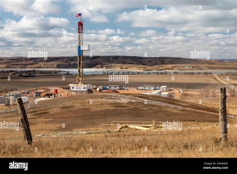 Watford City, North Dakota - Oil production in the Bakken shale formation near the Missouri ...