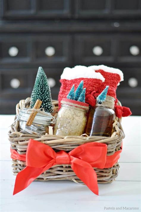 DIY Spa Gift Basket - The perfect Handmade Christmas Gift