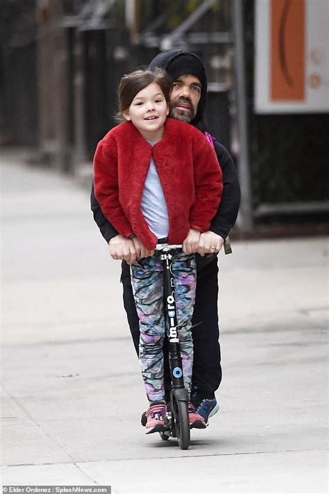 GOT star Peter Dinklage enjoys scooter ride with daughter, 6, in NYC | Peter dinklage, Daughter ...