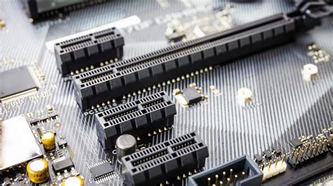 What Are Motherboard Expansion Slots? - Technipages