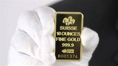 10 oz. PAMP Suisse Gold Bar .9999 Fine | Goldmart - YouTube