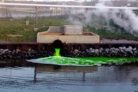 Green Dye Photo Shows Substance Streaming Into Waterway | HuffPost